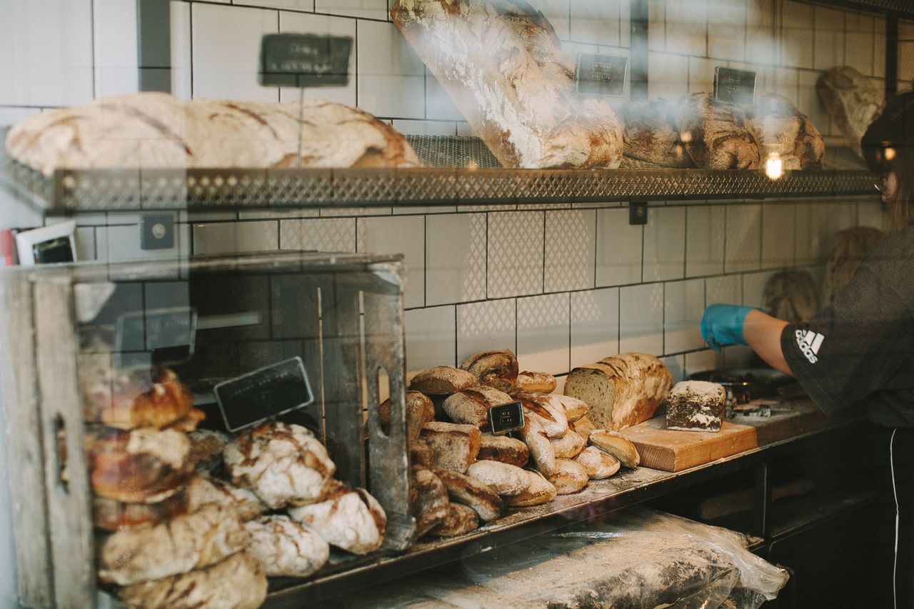 The bakery window on Wilton Way in the early morning